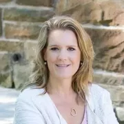 Pamela Deveaux logo